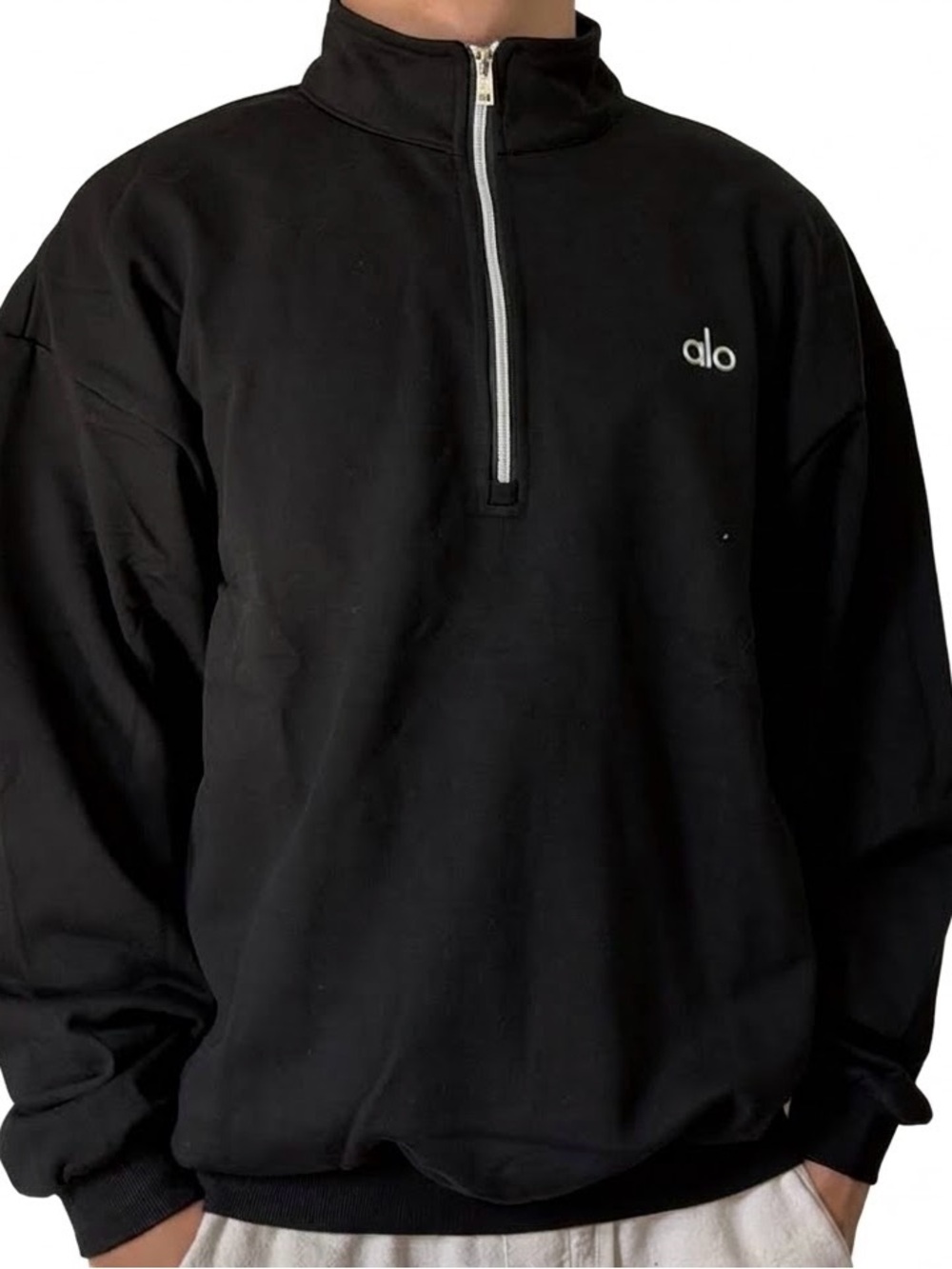 ALO Yoga Black Half-Zip Pullover Sweater with White Trim Size M, L